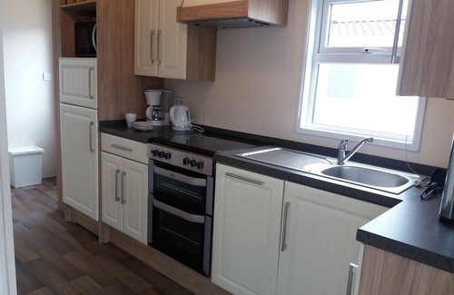 Petten Ski Chalet | 5. Beachhouse, 1km from Sea, Swimming Pool, Playground, Camping