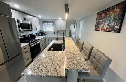 Stephentown Apartment | 5 Bed/3 bath Apt Near Jiminy Peak Berkshires