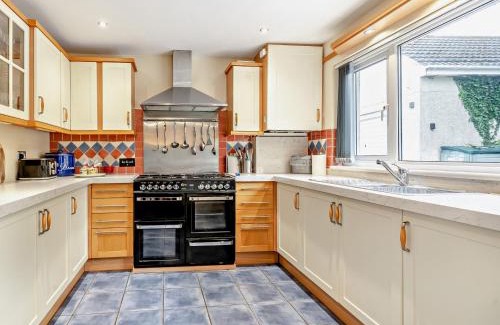 Tenby House | 5 Bed in Tenby 56683