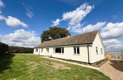 Ipswich House | 5 Bed in Washbrook oc-m33105