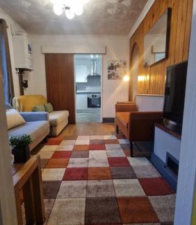 Plymouth Apartment | 5 Bed Plymouth Home-Free Parking - Close to City Centre