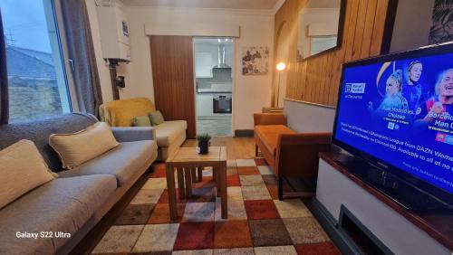 Plymouth Apartment | 5 Bed Plymouth Home-Free Parking - Close to City Centre