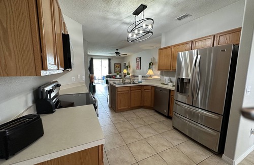 Sunset Ridge Villa | 5 Bed pool home, 2 King masters Close to Disney and shops and Golf