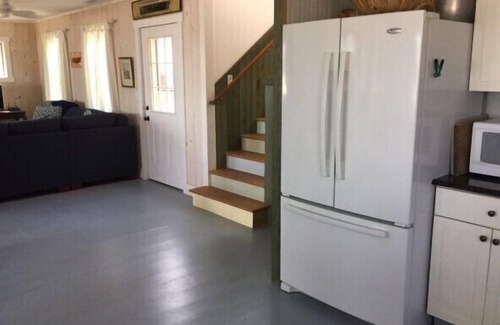 Groton Long Point Cottage | 5-Bedroom/2-Bath Beach-Front Cottage - Groton Long Point, Connecticut