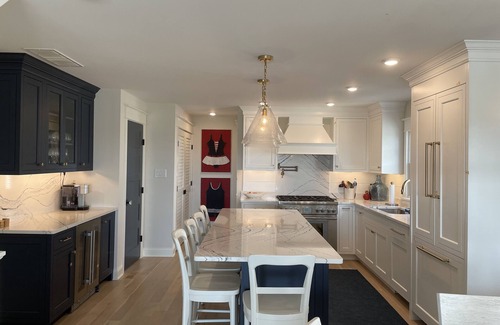 Avalon House | 5 Bedroom, 3.5 Bath Bayfront Home with Amazing Sunset Views!