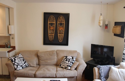 Downtown St. John's House | 5 bedroom, 4 bathroom, Jellybean Row House, sleeps 12, pet friendly