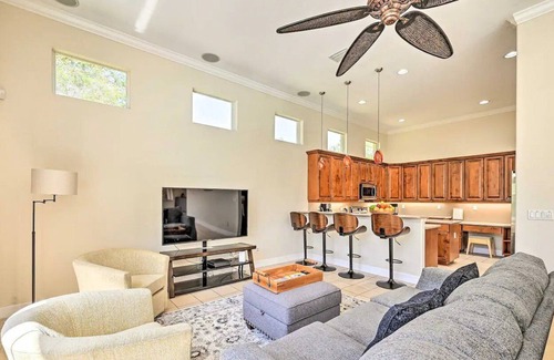 Rural Estates Apartment | 5 Bedroom 631538 by Houzlet