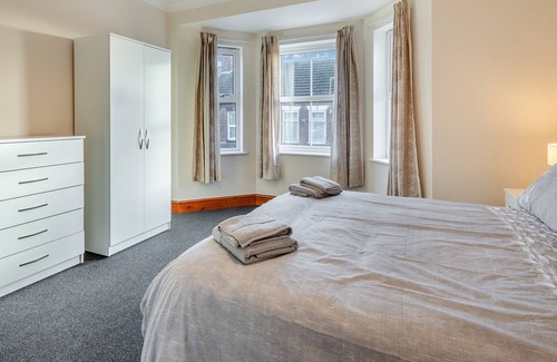 Great Yarmouth Cottage | 5 bedroom accommodation in Gorleston-on-Sea