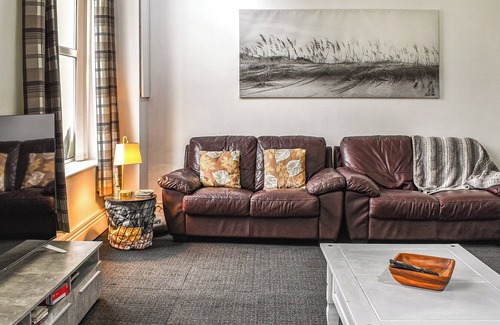 Caernarfon Cottage | 5 bedroom accommodation in Upper Llandwrog, Nr Caernarfon