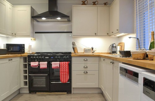 Windermere Cottage | 5 bedroom accommodation in Windermere