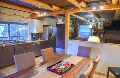 Taos Ski Valley Cabin | 5 bedroom accommodation in Red River