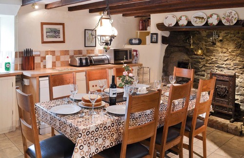Bideford Cottage | 5 bedroom accommodation in Parkham, near Bideford