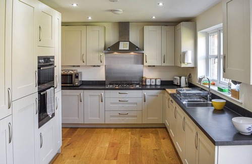 Penrith Cottage | 5 bedroom accommodation in Penrith