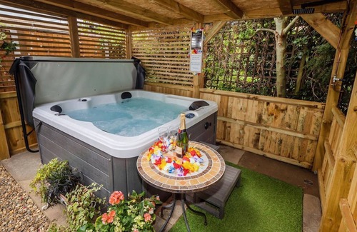 Wroxham Cottage | 5 bedroom accommodation in Wroxham