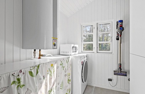 Frolunde House | 5 bedroom awesome home in Slagelse