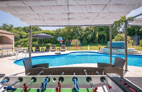 Valtura House | 5 bedroom awesome home in Valtura