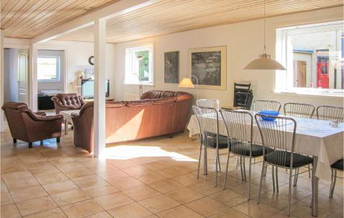 Hasle House | 5 Bedroom Cozy Home In Hasle