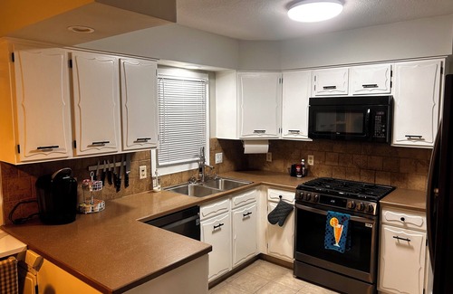 Navarre House | 5 Bedroom family oriented home. Fenced yard, Adjacent park.