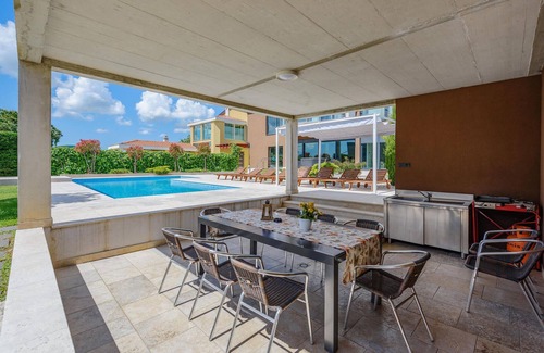 Orbanici House | 5 bedroom gorgeous home in Zminj