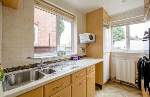 Burnage House | 5-bedroom home in trendy Dibsbury area Manchester with parking