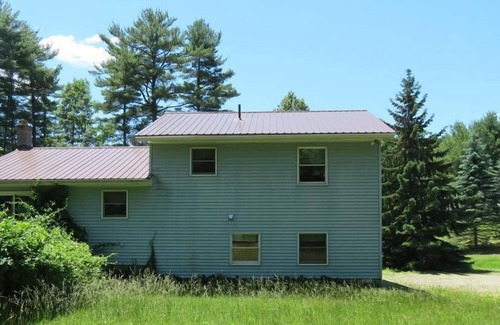 Corinth House | 5 Bedroom house across the road from Lake, Snowmobiling