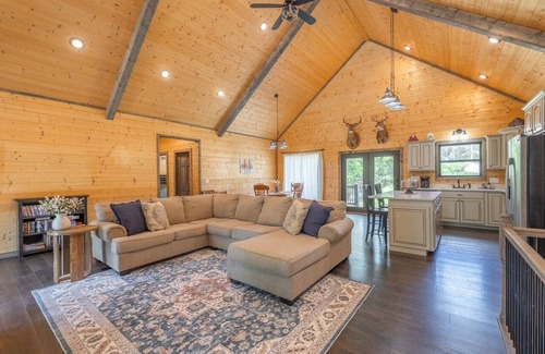 Van Buren House | 5-bedroom house just outside of Big Spring-Ozark National Scenic Riverways!