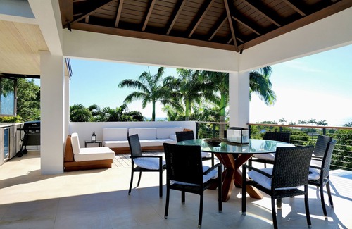 Merlin Bay Villa | 5-Bedroom Luxury Westmoreland Villa