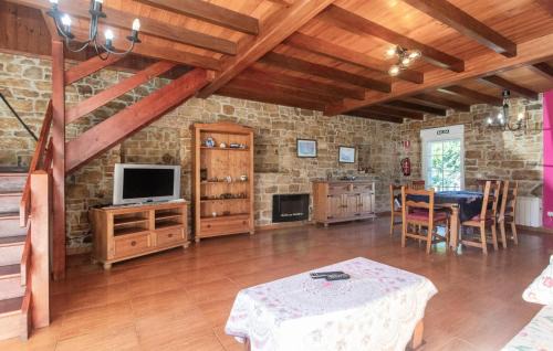 Villaviciosa House | 5 Bedroom Nice Home In Arguero