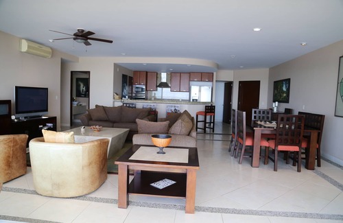Bucerias Condo | 5 Bedroom Oceanfront condo on pristine beach in Nuevo Vallarta
