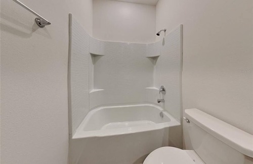 Nichols Apartment | 5 Bedroom Single family 430679 by Houzlet