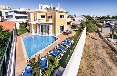 Correeira Villa | 5 Bedroom Villa in Albufeira Center + Heated Private Pool (on request)