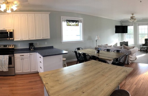 Surf City House | 5 bedrooms, 4 baths, 2 half baths, private pool & private beach access