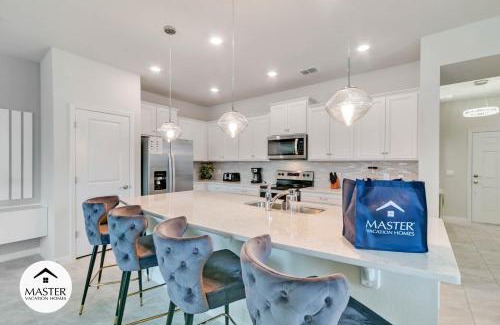 Davenport House | 5 Bedrooms 45 Bathrooms Windsor Island 602 Jl