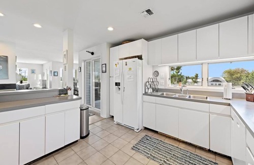 Loveladies House | 5 BEDROOMS ON PRIVATE LANE!