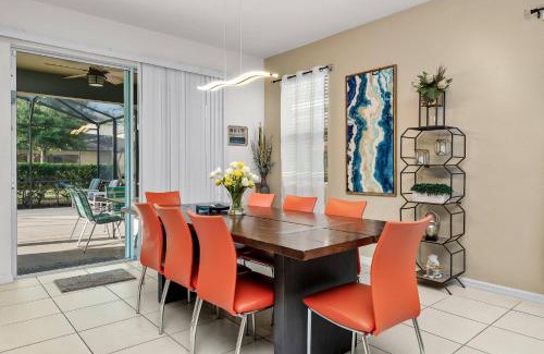 Loughman House | 5 Beds Heated Pool at Solterra Resort
