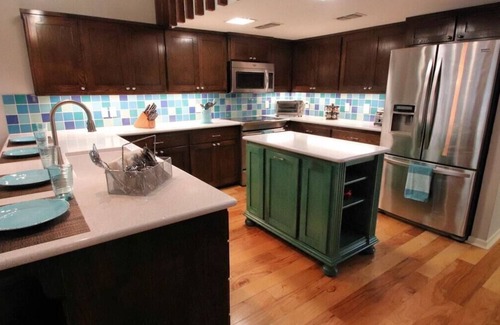 Holly Lake Ranch House | 5 BR | 7 BTH| Pool | Hottub | Fire Pit | Sleeps 15