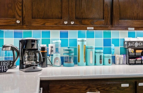 Holly Lake Ranch House | 5 BR | 7 BTH| Pool | Hottub | Fire Pit | Sleeps 15