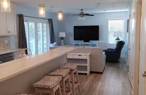 Emerald Isle House | 5-BR house with Pool, Hot Tub & Mother-in-Law Suite in Emerald Isle
