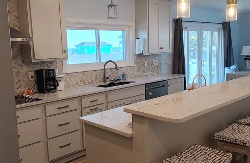 Emerald Isle House | 5-BR house with Pool, Hot Tub & Mother-in-Law Suite in Emerald Isle