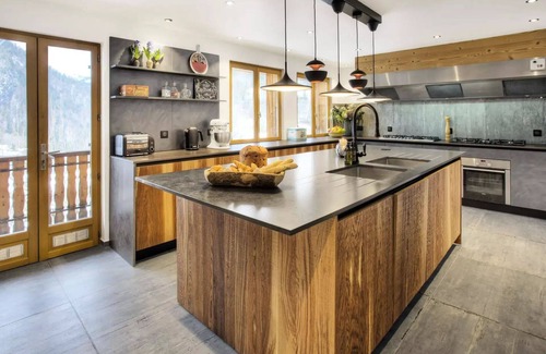 La Clusaz Ski Chalet | 5* chalet, 15 guests, spa, at the foot of the slopes