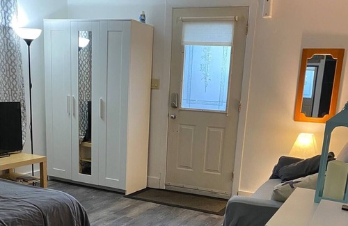 Longueuil House | 5⭐️ Charming studio Vieux-Long.. - 🛏️ 4 - 15 m. DT Montreal&Festivals - Pets ✅