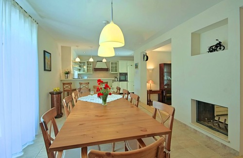 Butkovici Villa | 5 * Charming villa with large heated pool, 2 tennis courts, jaccuzzi