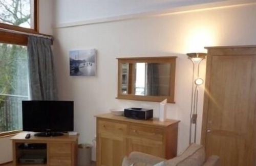Keswick Cabin | 5 KESWICK BRIDGE, family friendly, with a garden in Keswick
