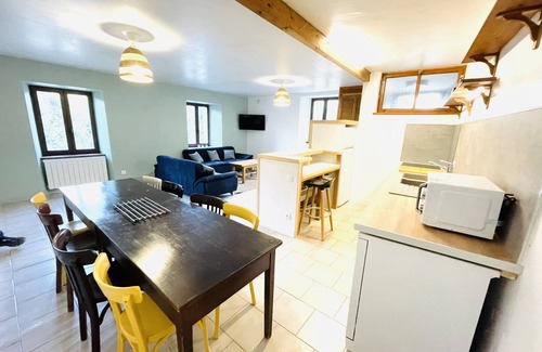Meaudre Apartment | 5 minutes from the village, spacious accommodation in a typical Vercors farmhouse