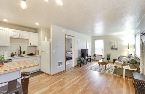 Sellwood-Moreland Apartment | 5 Mi to Downtown Portland: Quiet Apartment