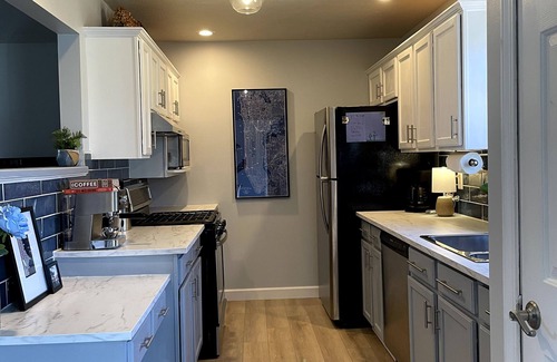 Granger House | 5 mi to ND