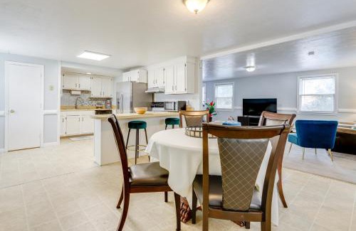 Auburn House | 5 Mi to to Downtown Worcester Quiet Townhome