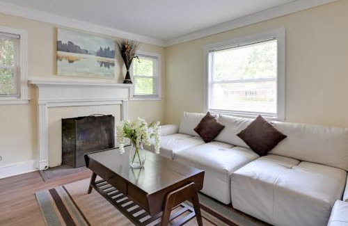 Charlotte House | 5 Mi to Uptown Charlotte Hideaway with Yard