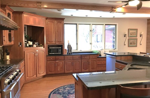 Lake Geneva House | 5 Miles to Downtown Lake Geneva - Secluded Nature Views & Game Room