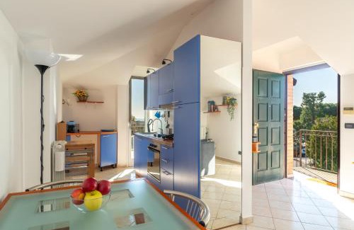Loano Apartment | [5 min dal MARE] Luminoso Bilocale con Terrazza